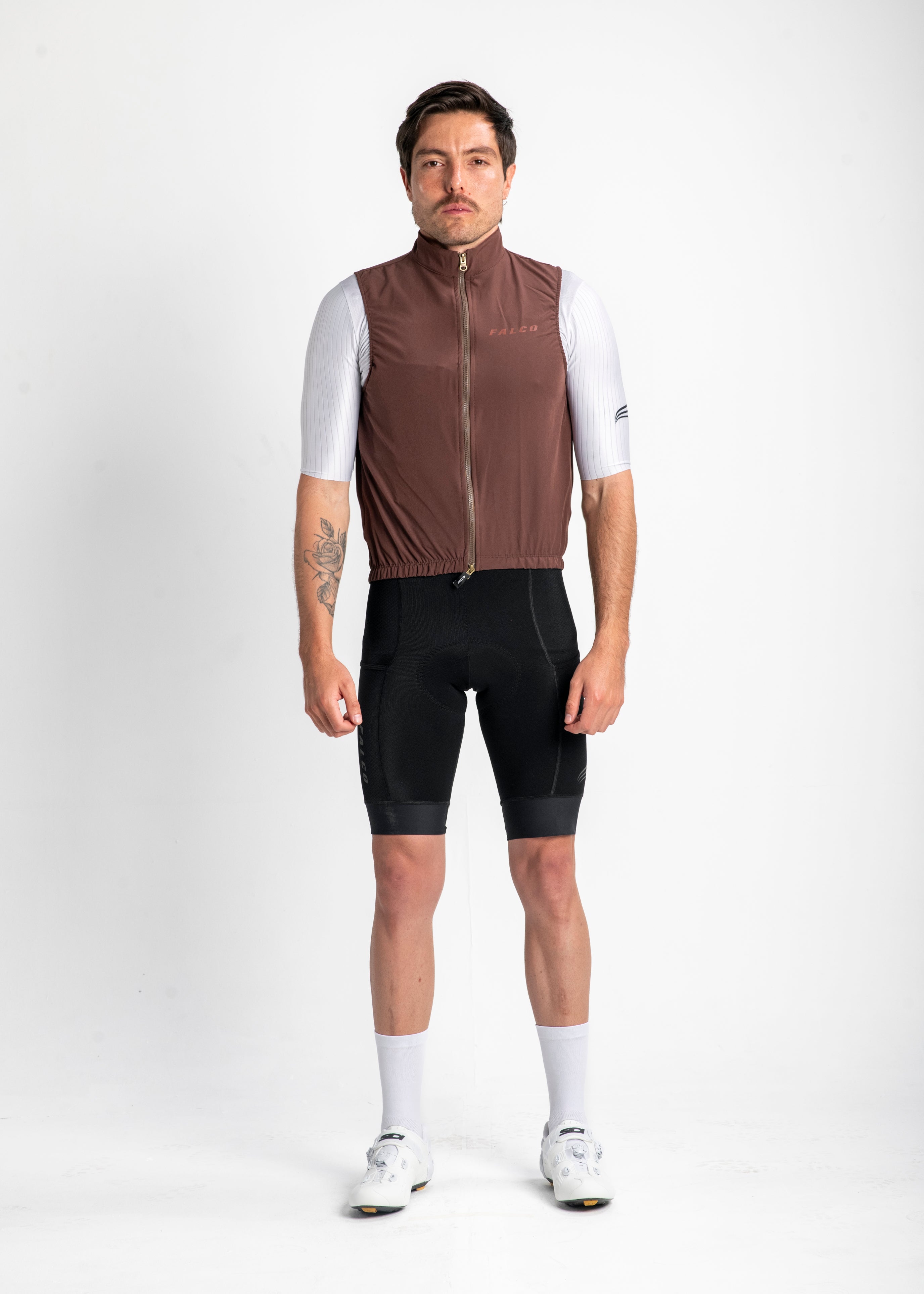 CHALECO CORTAVIENTOS IMPERMEABLE CHOCOLATE