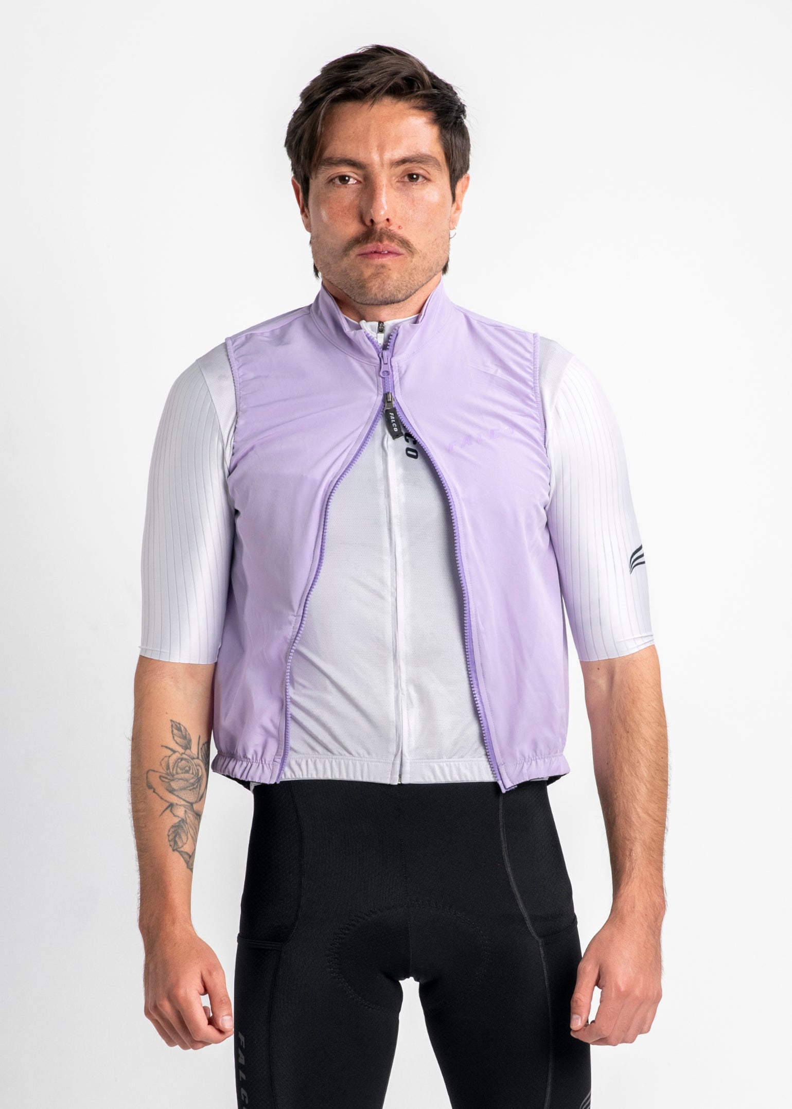 CHALECO CORTAVIENTOS IMPERMEABLE LILA