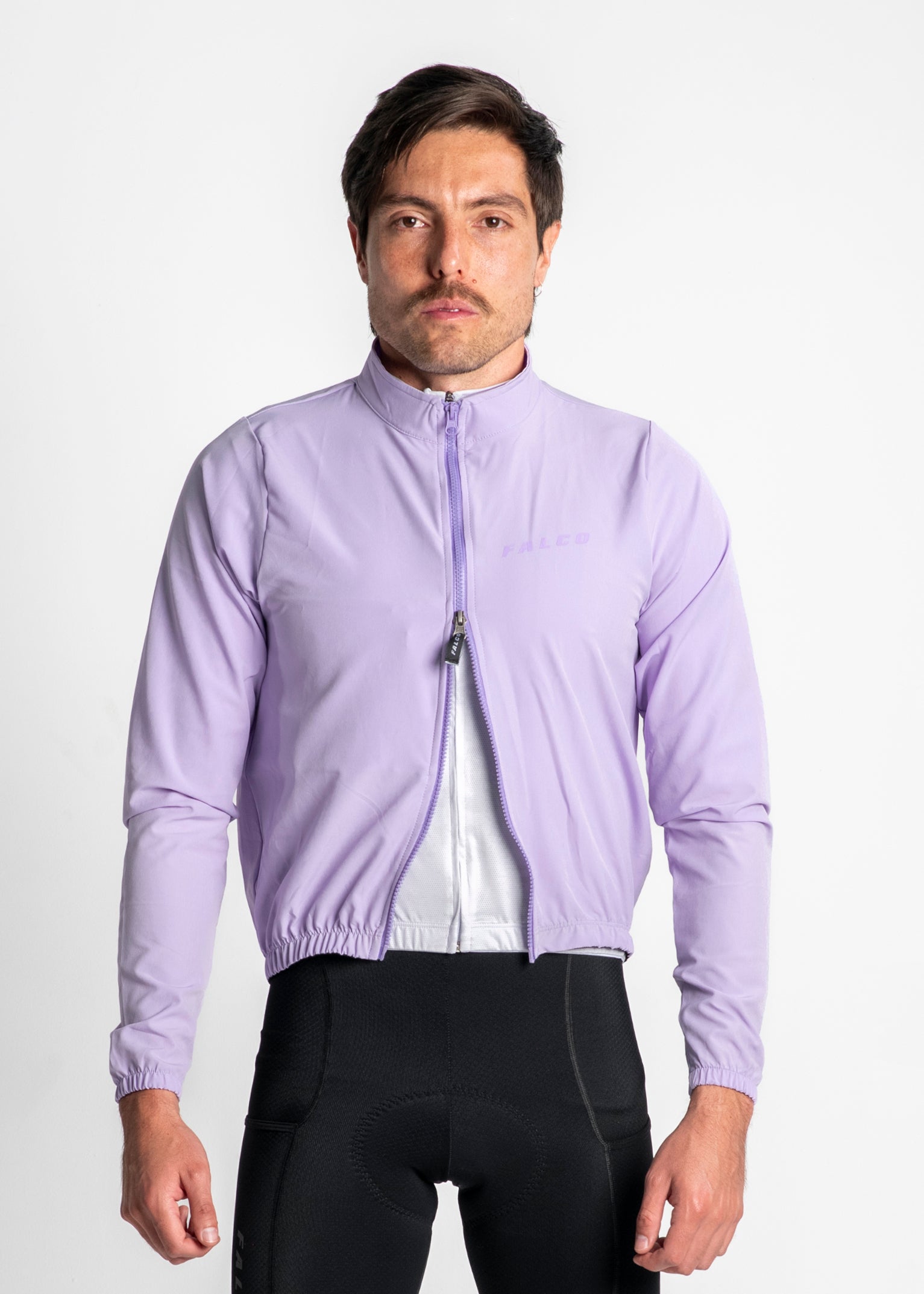 CORTAVIENTOS IMPERMEABLE LILA