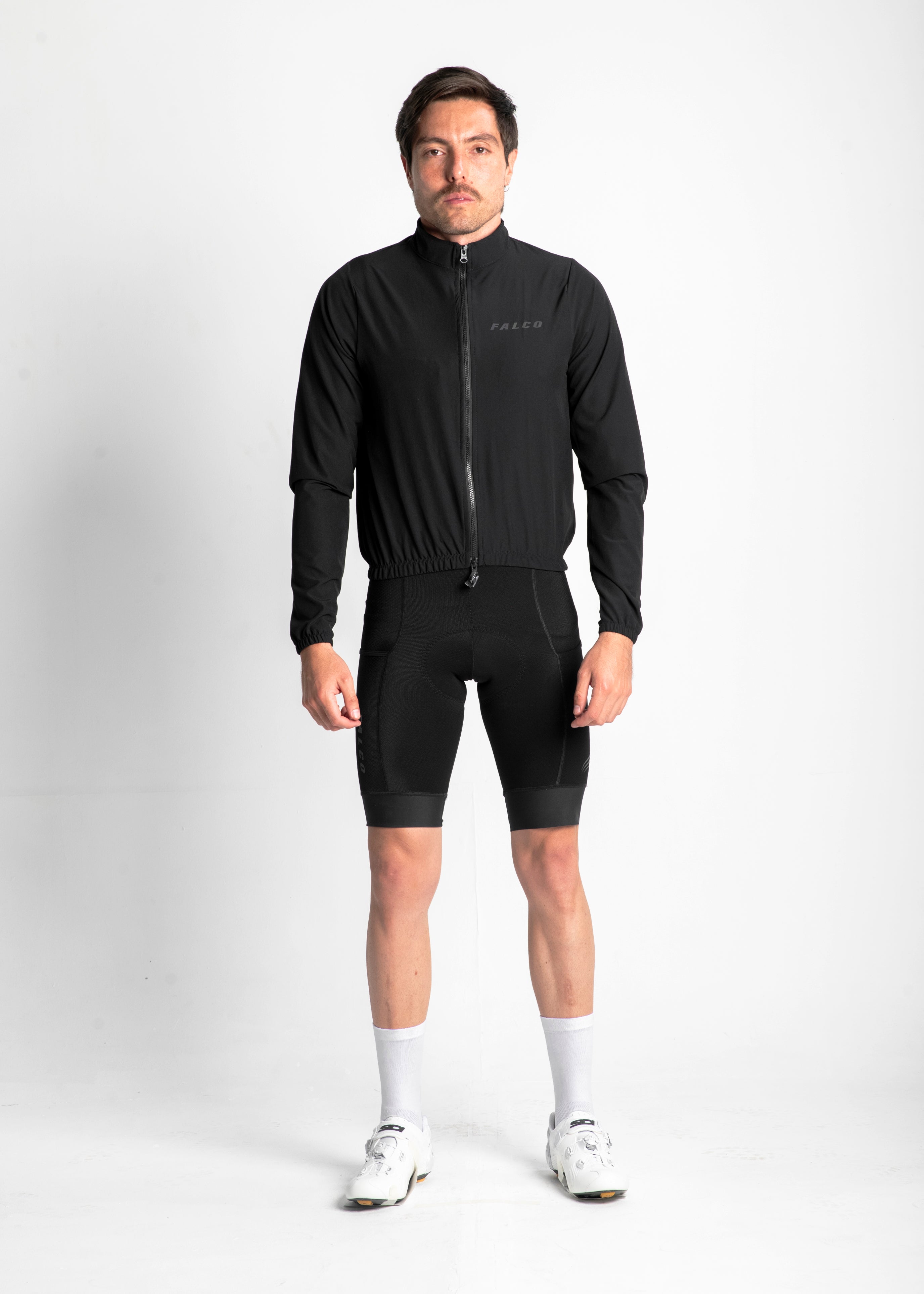 CORTAVIENTOS IMPERMEABLE NEGRA