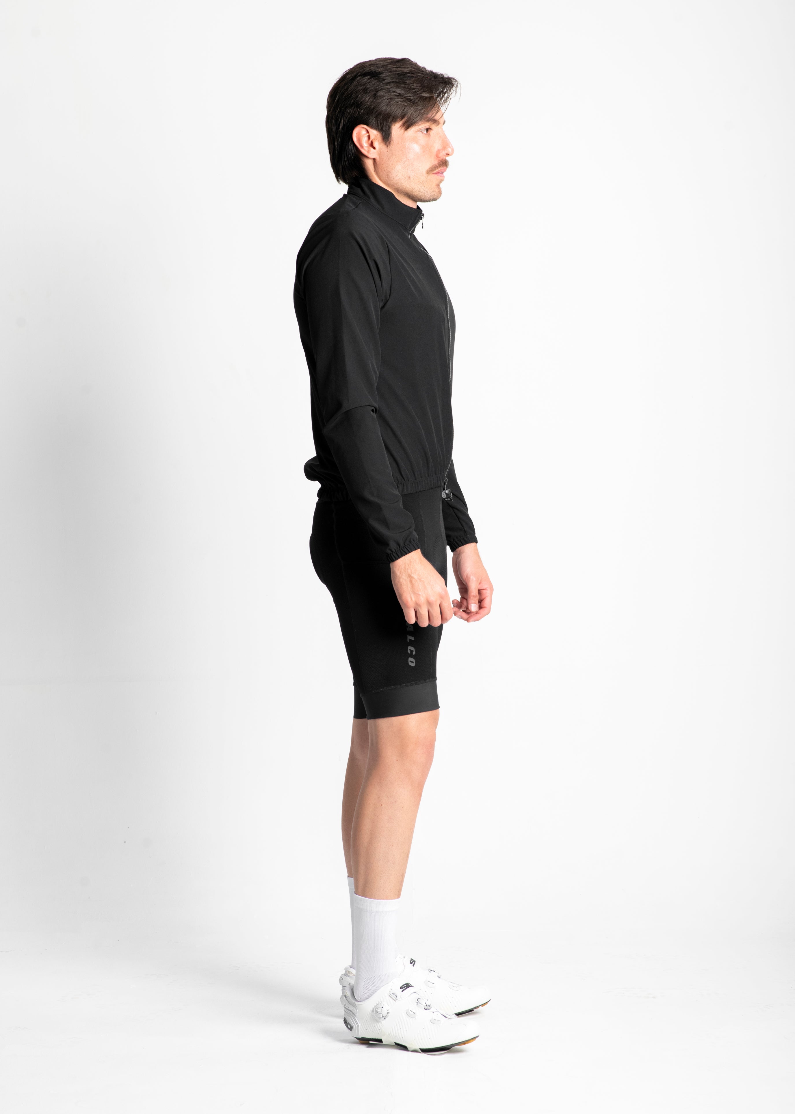 CORTAVIENTOS IMPERMEABLE NEGRA