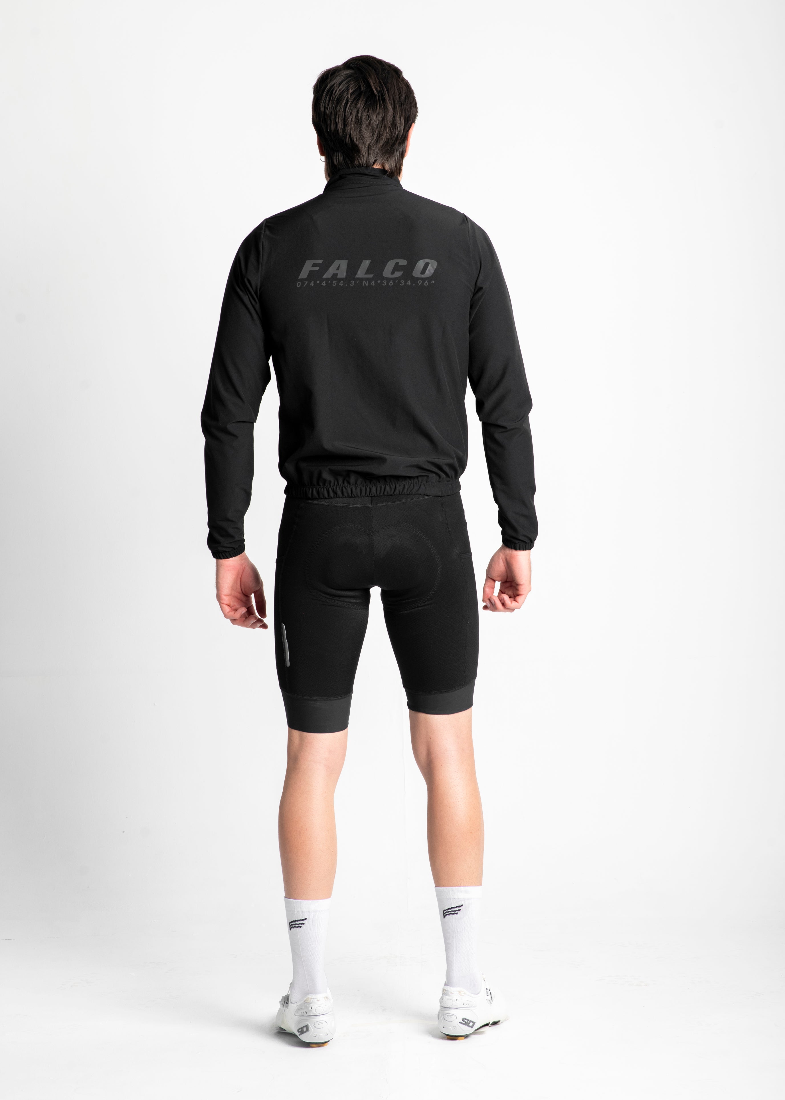 CORTAVIENTOS IMPERMEABLE NEGRA