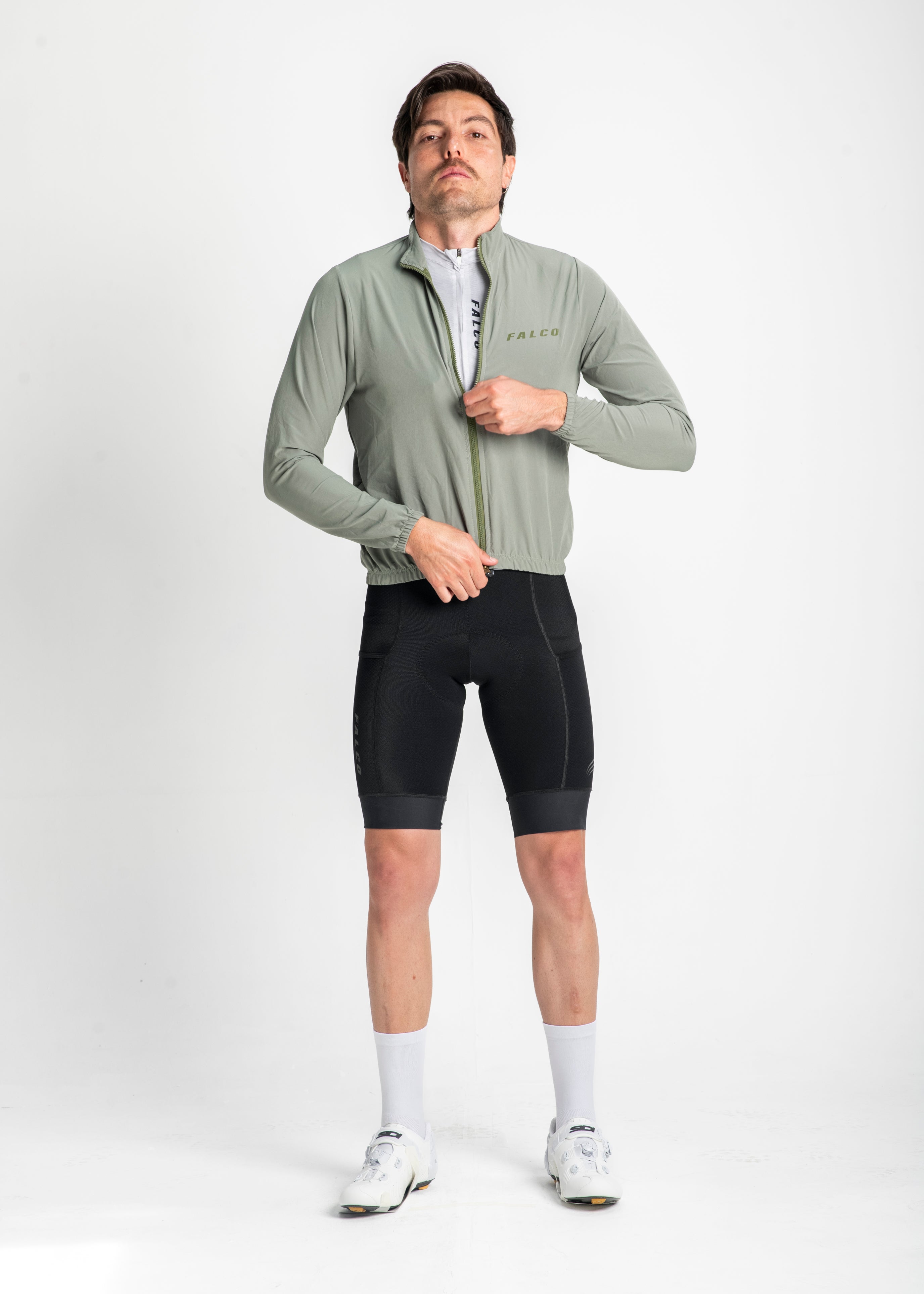 CORTAVIENTOS IMPERMEABLE VERDE OLIVA