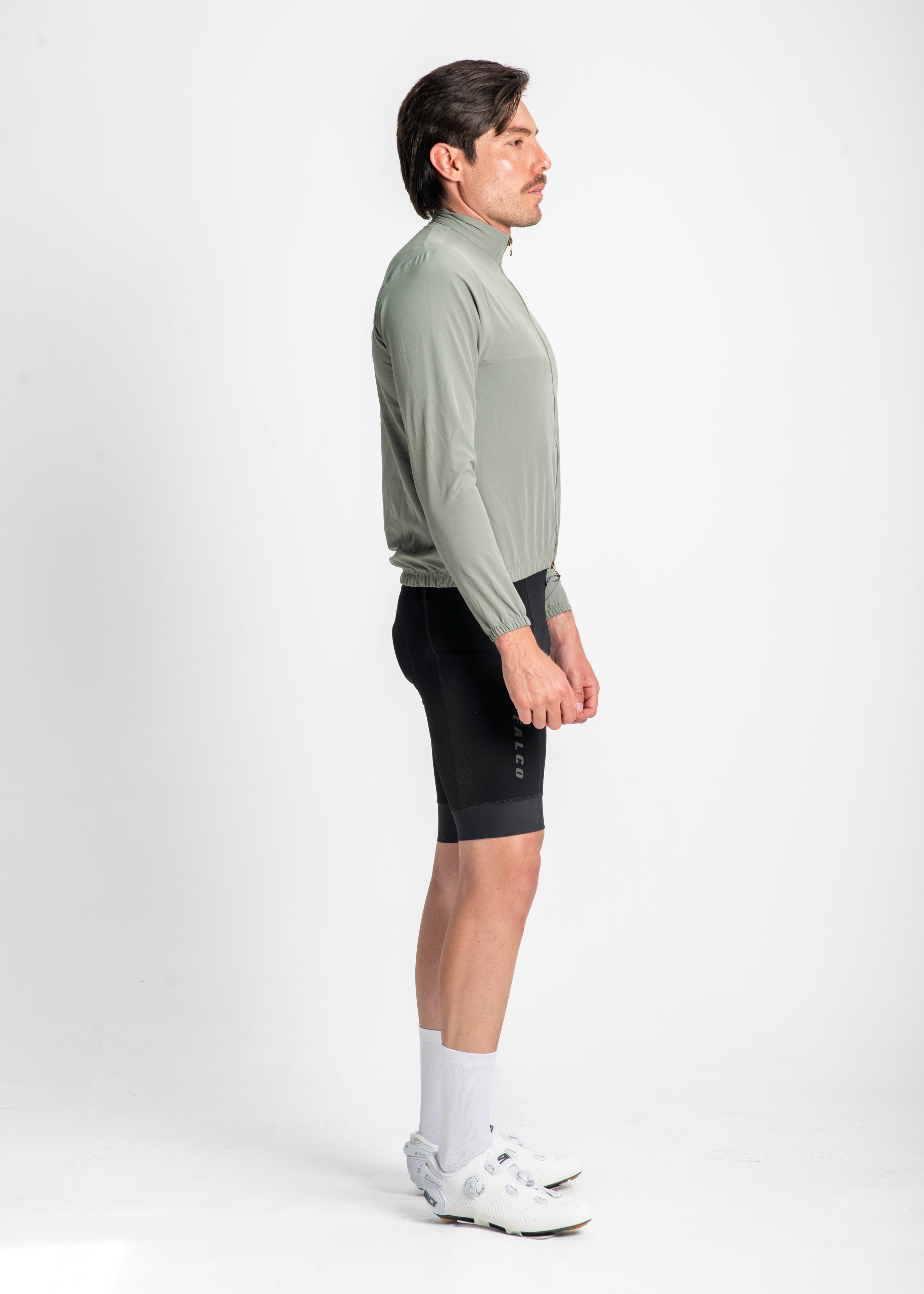 CORTAVIENTOS IMPERMEABLE VERDE OLIVA