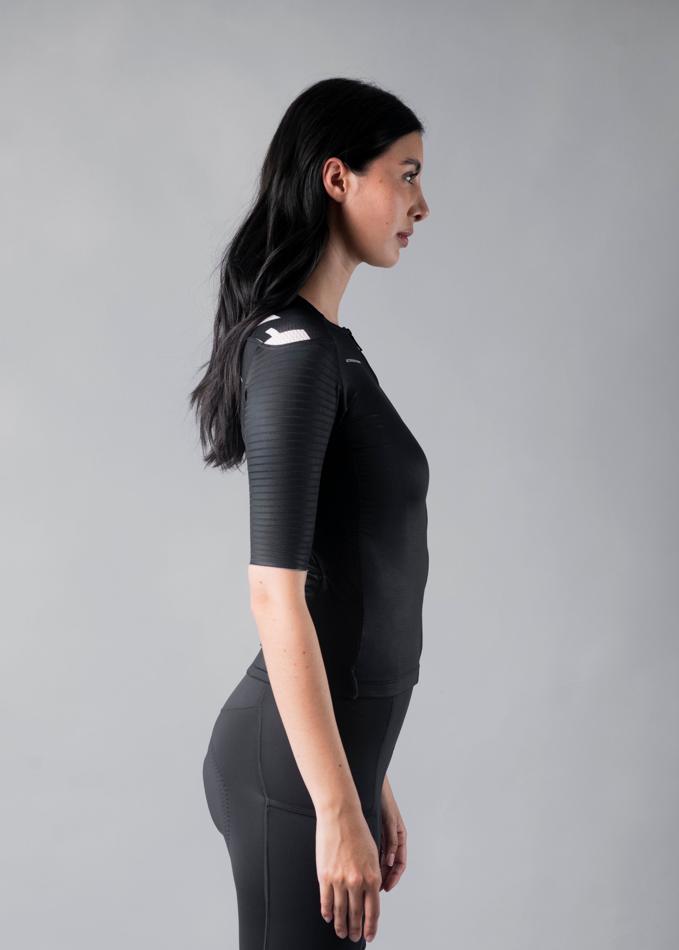 JERSEY ESSENZA BLACK WOMEN