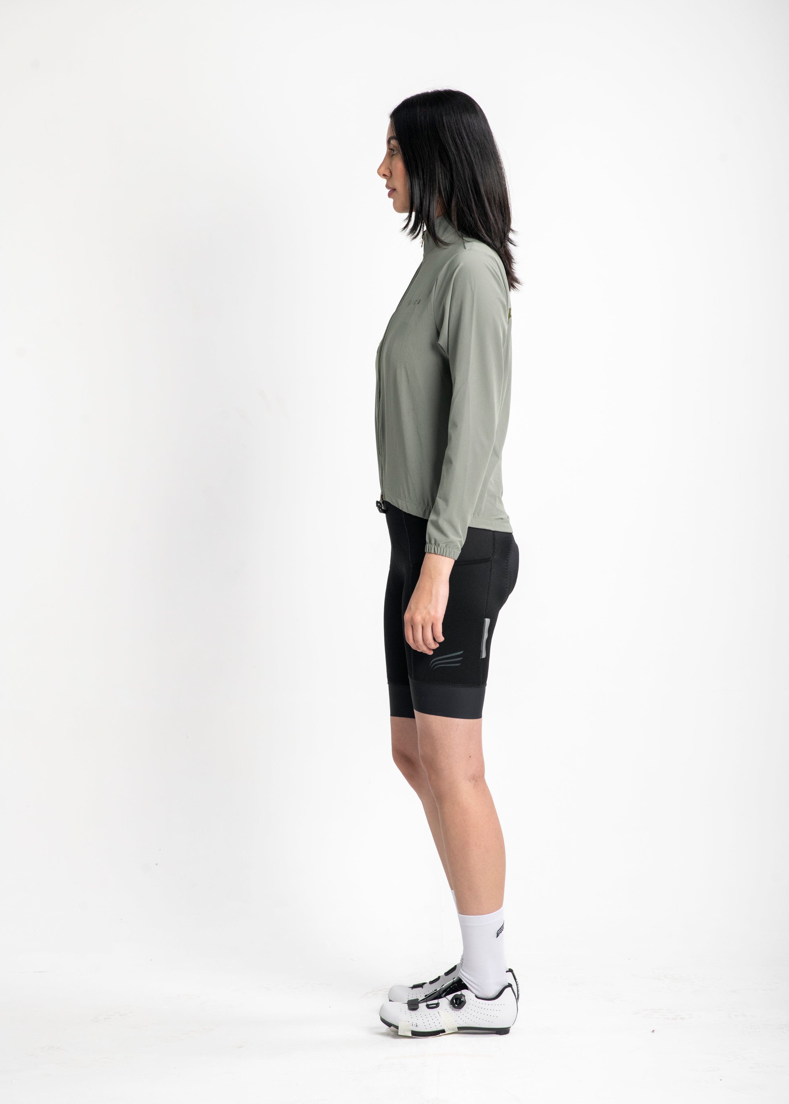 CORTAVIENTOS IMPERMEABLE VERDE OLIVA